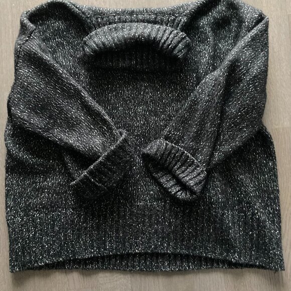 H&M Sweaters - H&M Turtleneck Salt and Pepper Large